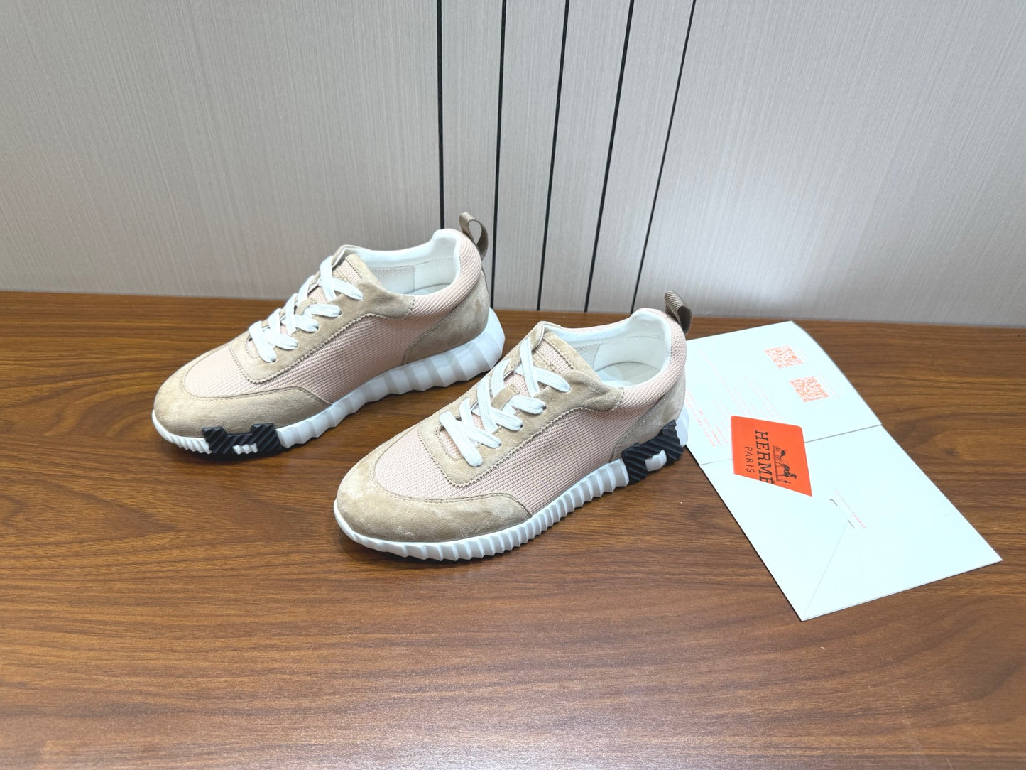 Designer Sneakers Shoes – Sneakers Shoes, Lifestyle Running Shoes, Latest Sneaker