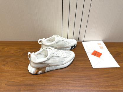 Designer Sneakers Shoes – Sneakers Shoes, Lifestyle Running Shoes, Latest Sneaker