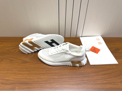 Designer Sneakers Shoes – Sneakers Shoes, Lifestyle Running Shoes, Latest Sneaker