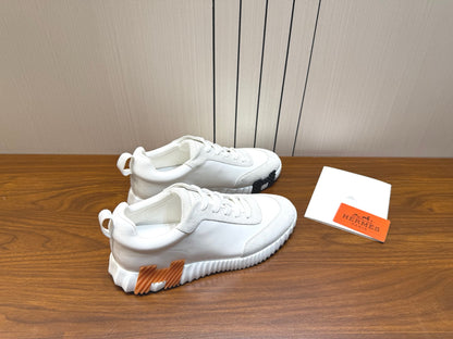 Designer Sneakers Shoes – Sneakers Shoes, Lifestyle Running Shoes, Latest Sneakers