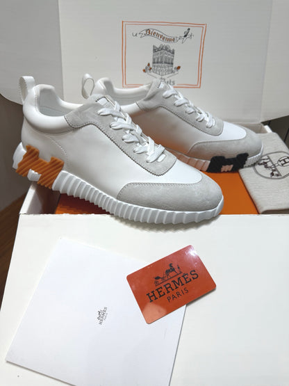 Designer Sneakers Shoes – Sneakers Shoes, Lifestyle Running Shoes, Latest Sneakers