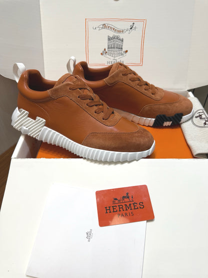 Designer Sneakers Shoes – Sneakers Shoes, Lifestyle Running Shoes, Latest Sneakers