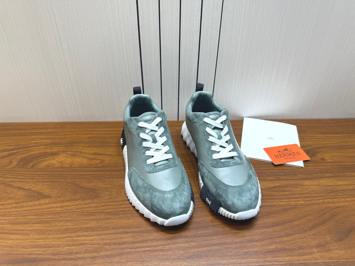 Designer Sneakers Shoes – Sneakers Shoes, Lifestyle Running Shoes, Latest Sneakers