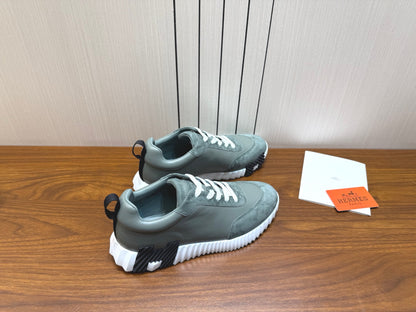 Designer Sneakers Shoes – Sneakers Shoes, Lifestyle Running Shoes, Latest Sneakers