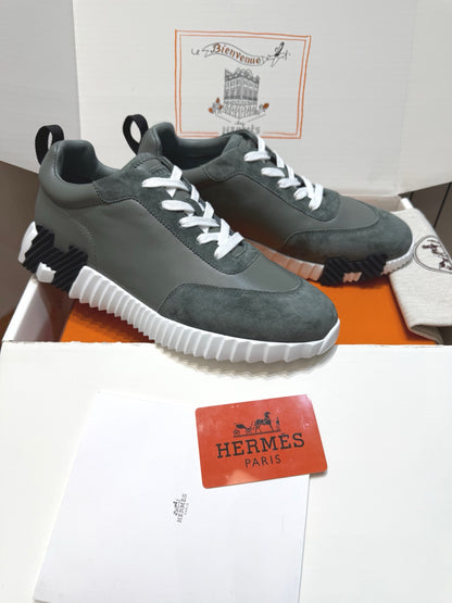 Designer Sneakers Shoes – Sneakers Shoes, Lifestyle Running Shoes, Latest Sneakers