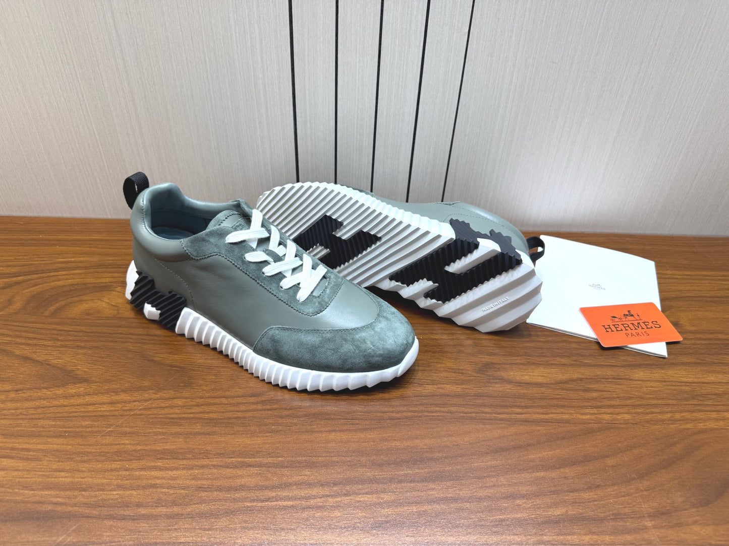 Designer Sneakers Shoes – Sneakers Shoes, Lifestyle Running Shoes, Latest Sneakers