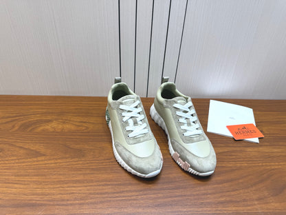 Designer Sneakers Shoes – Sneakers Shoes, Lifestyle Running Shoes, Latest Sneakers