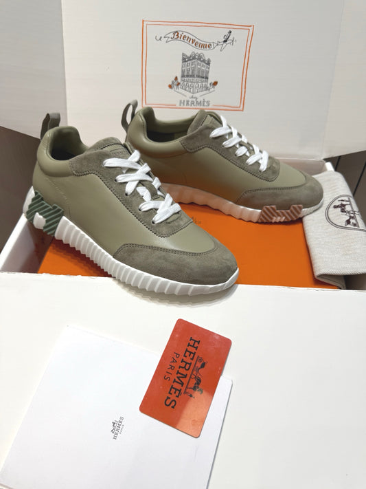 Designer Sneakers Shoes – Sneakers Shoes, Lifestyle Running Shoes, Latest Sneakers