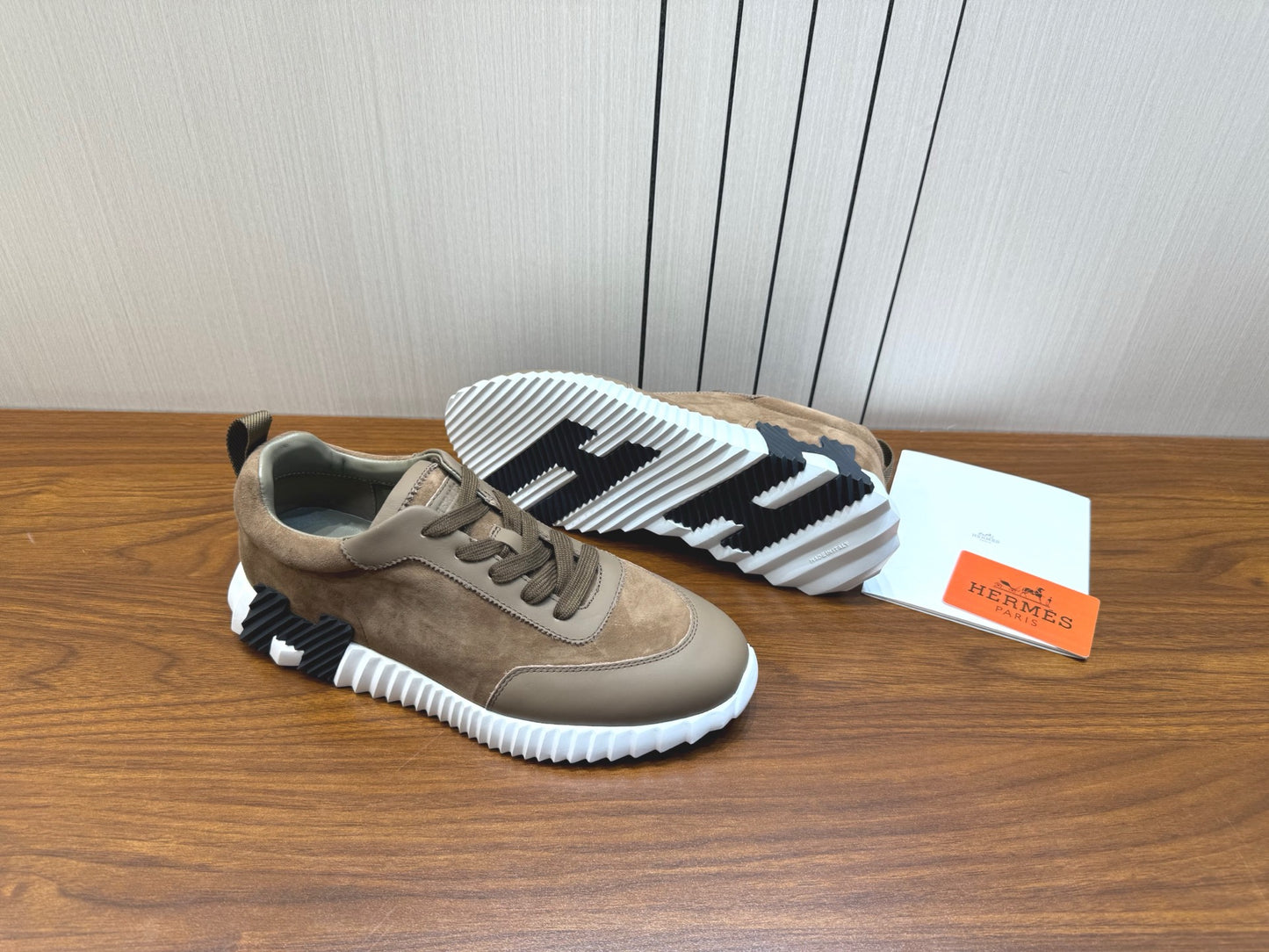 Designer Sneakers Shoes – Sneakers Shoes, Lifestyle Running Shoes, Latest Sneaker