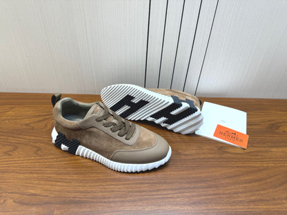 Designer Sneakers Shoes – Sneakers Shoes, Lifestyle Running Shoes, Latest Sneaker