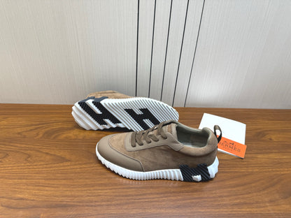 Designer Sneakers Shoes – Sneakers Shoes, Lifestyle Running Shoes, Latest Sneaker