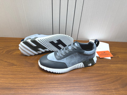 Designer Sneakers Shoes – Sneakers Shoes, Lifestyle Running Shoes, Latest Sneaker