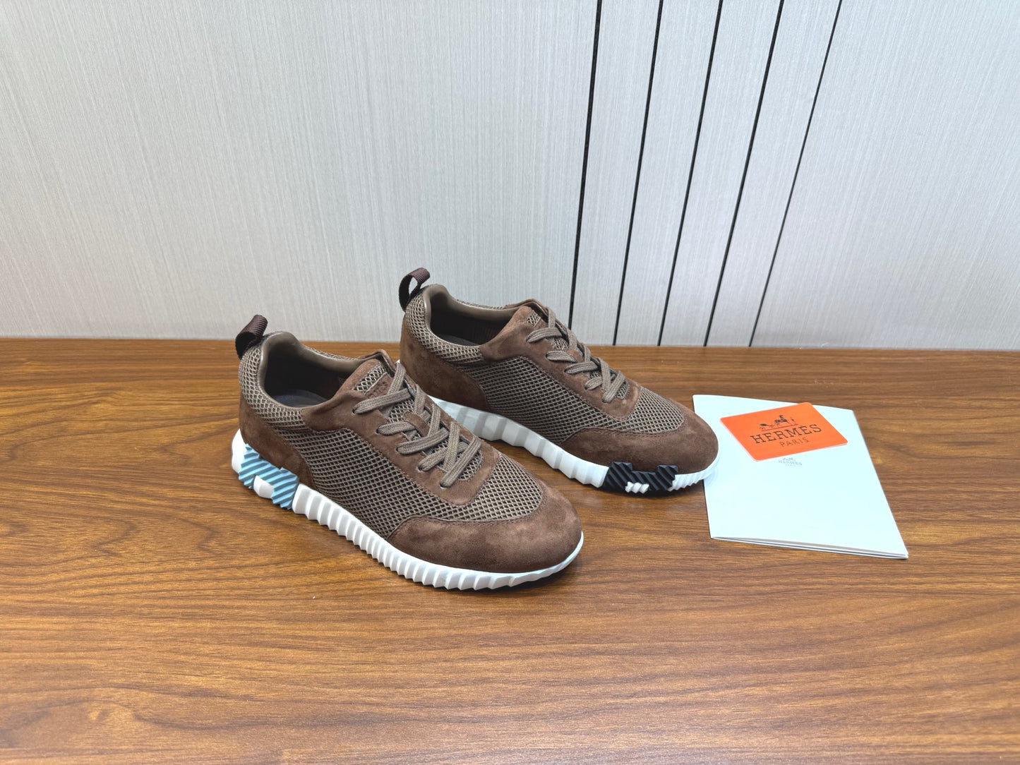 Designer Sneakers Shoes – Sneakers Shoes, Lifestyle Running Shoes, Latest Sneaker