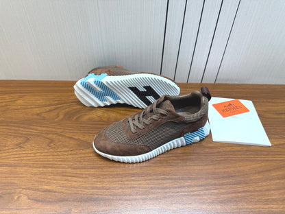 Designer Sneakers Shoes – Sneakers Shoes, Lifestyle Running Shoes, Latest Sneaker