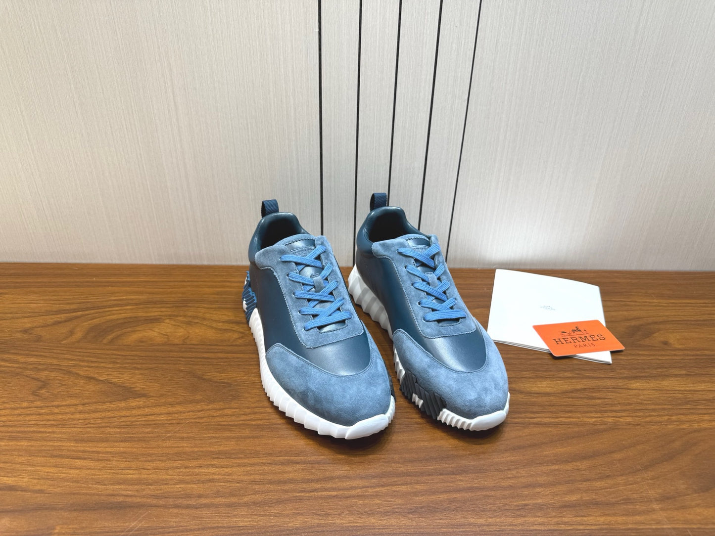 Designer Sneakers Shoes – Sneakers Shoes, Lifestyle Running Shoes, Latest Sneakers