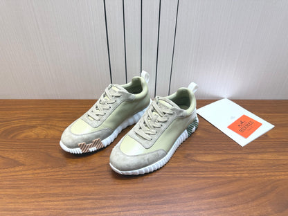 Designer Sneakers Shoes – Sneakers Shoes, Lifestyle Running Shoes, Latest Sneaker